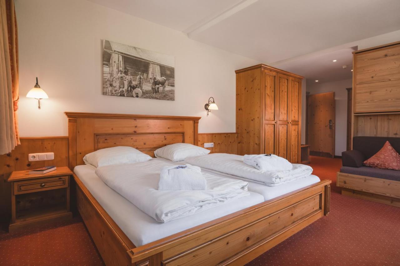 Hotel Loipenstubn Brixen im Thale Esterno foto