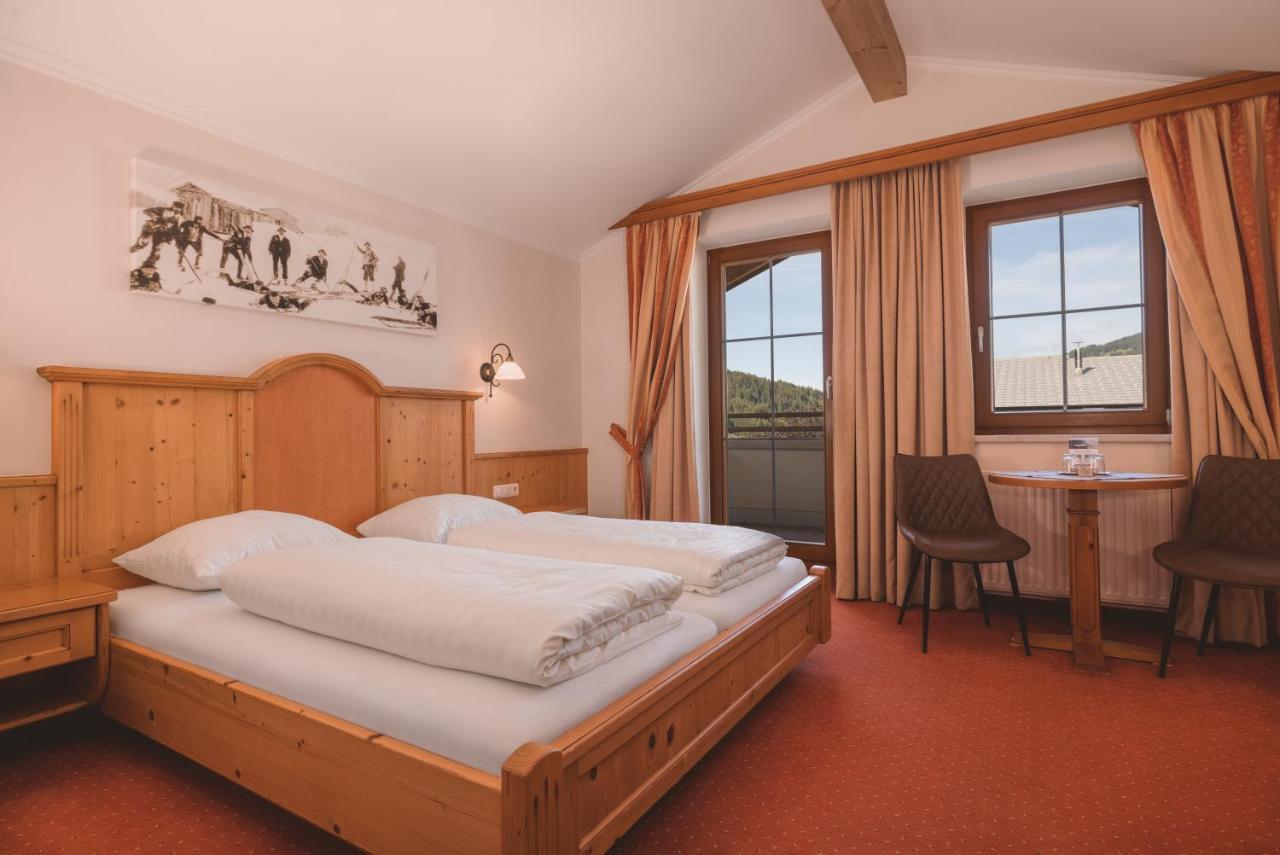 Hotel Loipenstubn Brixen im Thale Esterno foto