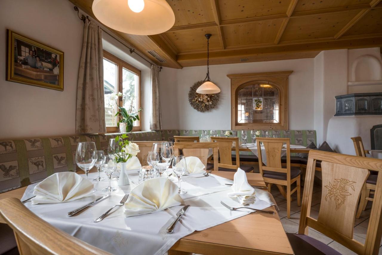 Hotel Loipenstubn Brixen im Thale Esterno foto