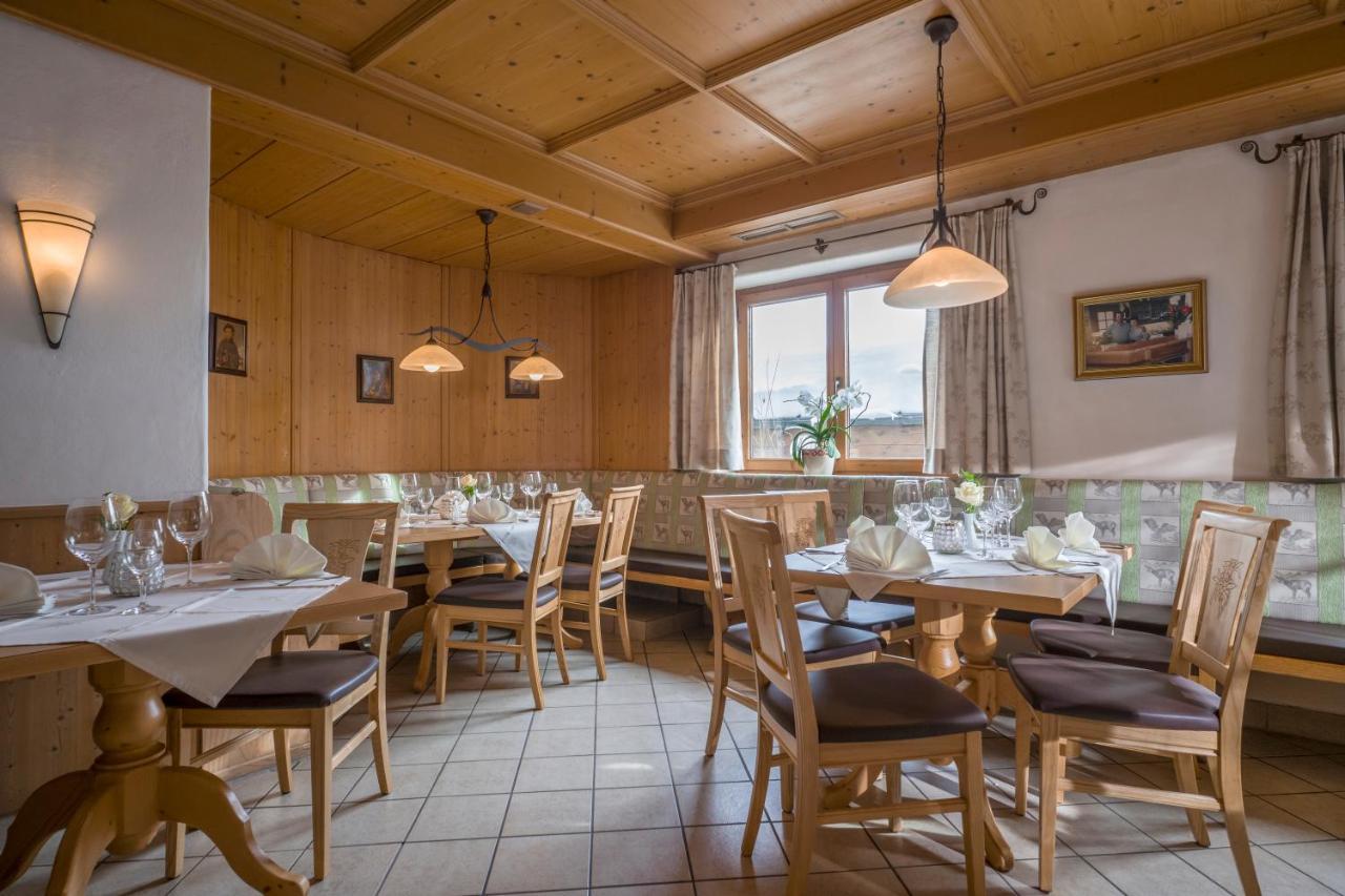 Hotel Loipenstubn Brixen im Thale Esterno foto