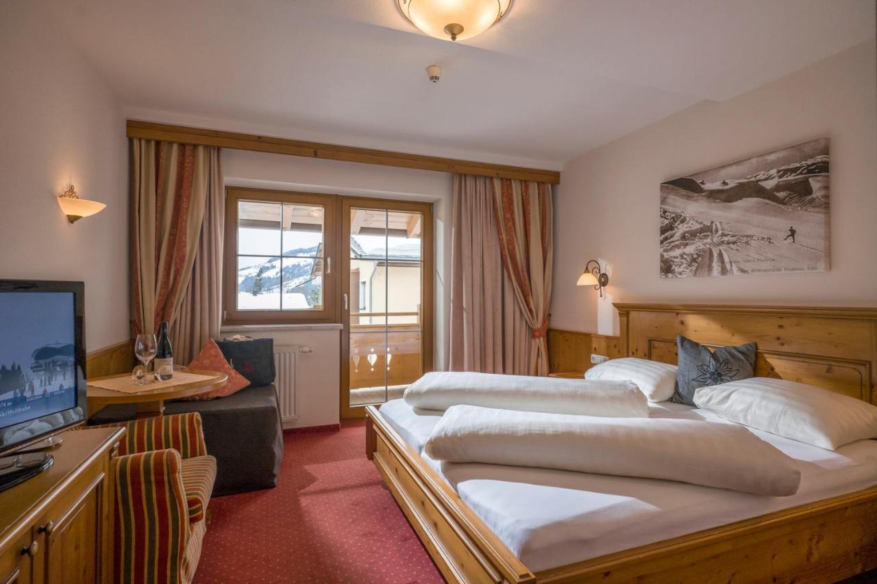 Hotel Loipenstubn Brixen im Thale Esterno foto