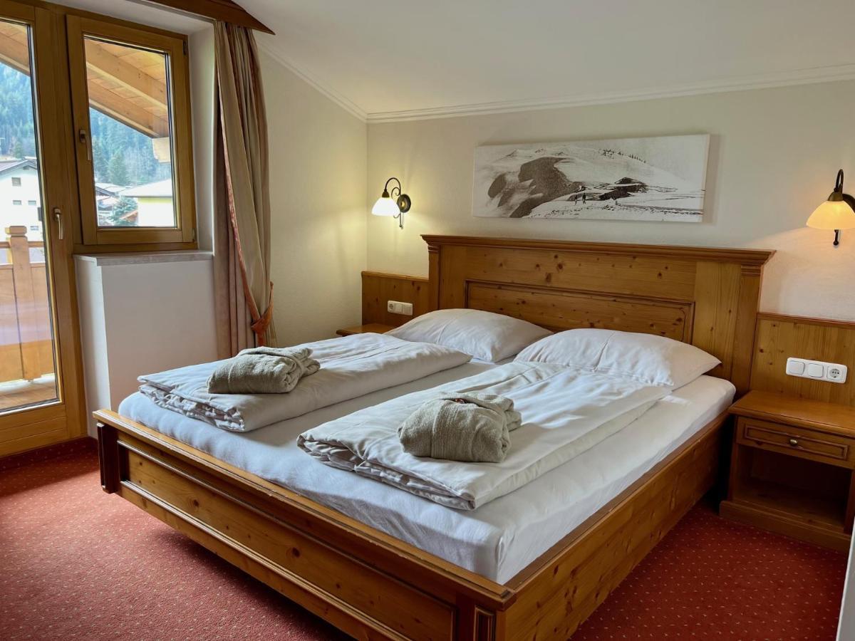 Hotel Loipenstubn Brixen im Thale Esterno foto