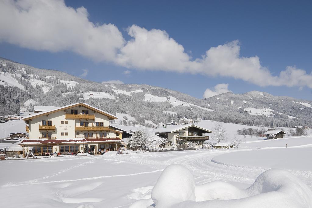 Hotel Loipenstubn Brixen im Thale Esterno foto